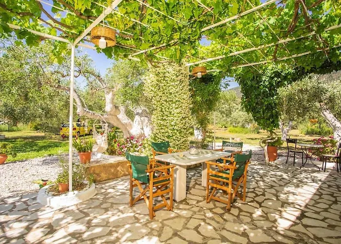 Anthia Private Studio A Breath Away From Beaches