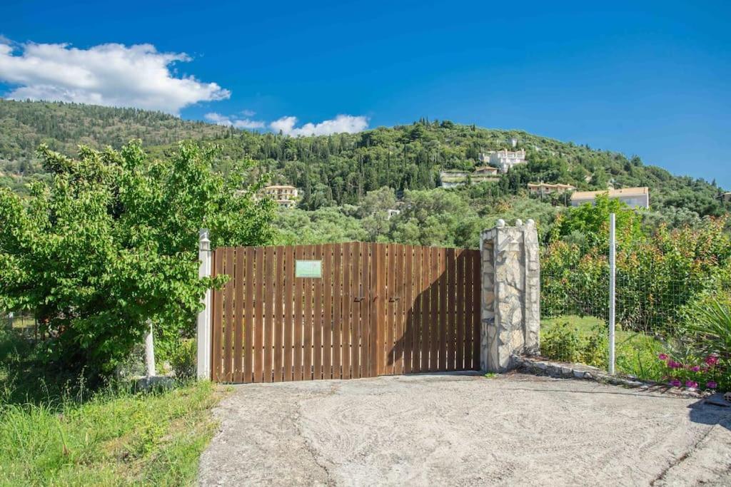 Anthia Private A Breath Away From Beaches